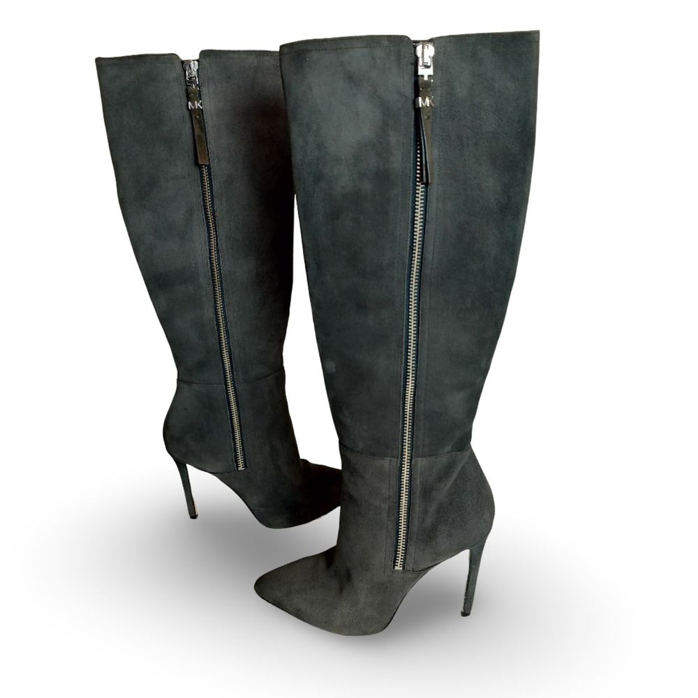 Michael Kors Knee Length Gray Suede Boots. Size 5M